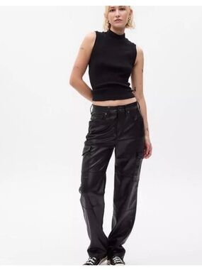 Gap High Rise '90s Loose Vegan Leather Cargo Pants New w/ tags Original $89.99